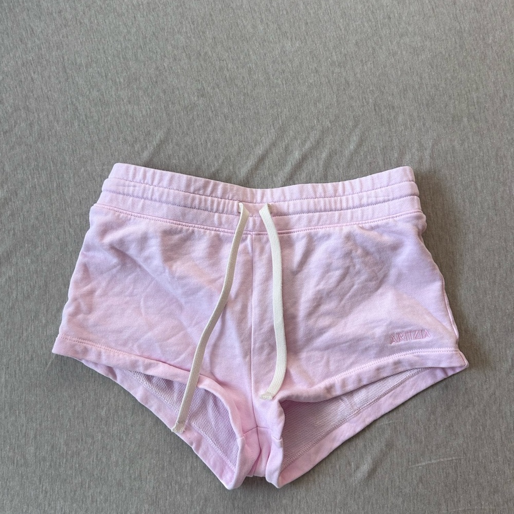Aritzia Blush Sweatfleece Shorts